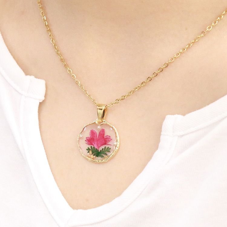 Summer Women Fashion Multicolor Dried Flower Hand Drop Glue Pendant Necklace 6-Bag