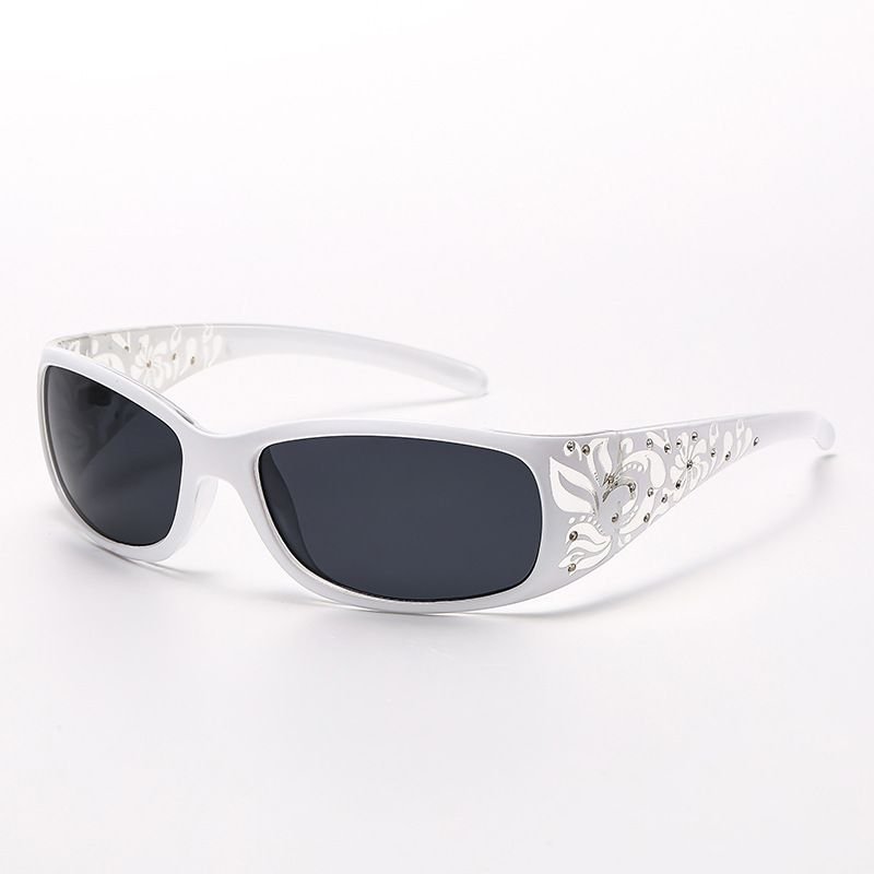 Women Fashion Laser Pattern Diamond Sunglasses