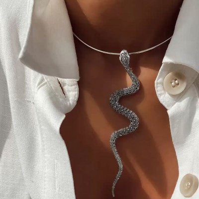 Women Fashion Exaggerated Snake Rhinestone Necklace