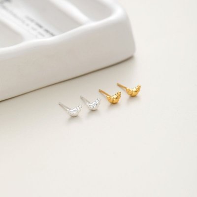 Women Simple Sterling Silver Ode Horn Bag Shape Stud Earrings