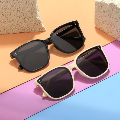 Kids Unisex Fashion Casual Square Frame Solid Color Sunglasses