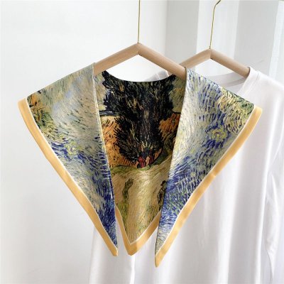 Women Fashion Landscape Print Triangle Scarf Shawl