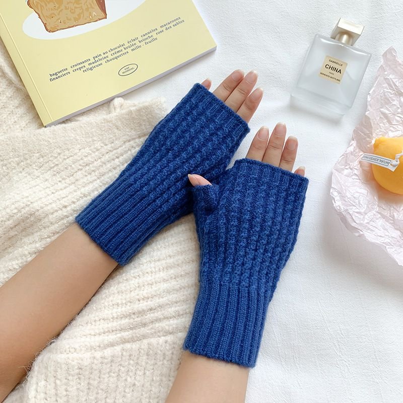 Autumn Winter Women Fashion Twist Knitted Warm Half Finger Gloves